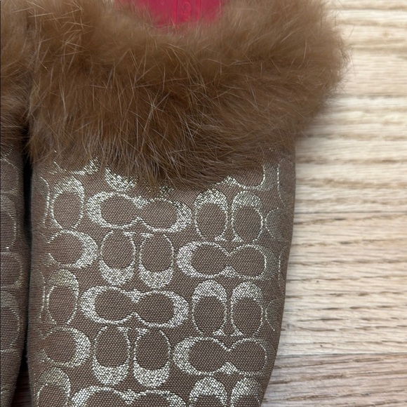 Coach Designer Slippers Logo Pattern with Faux Fur RARE - Picture 2 of 5